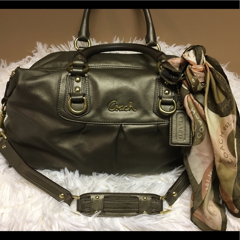 COACH purse w/coach scarf - Picture 2 of 8